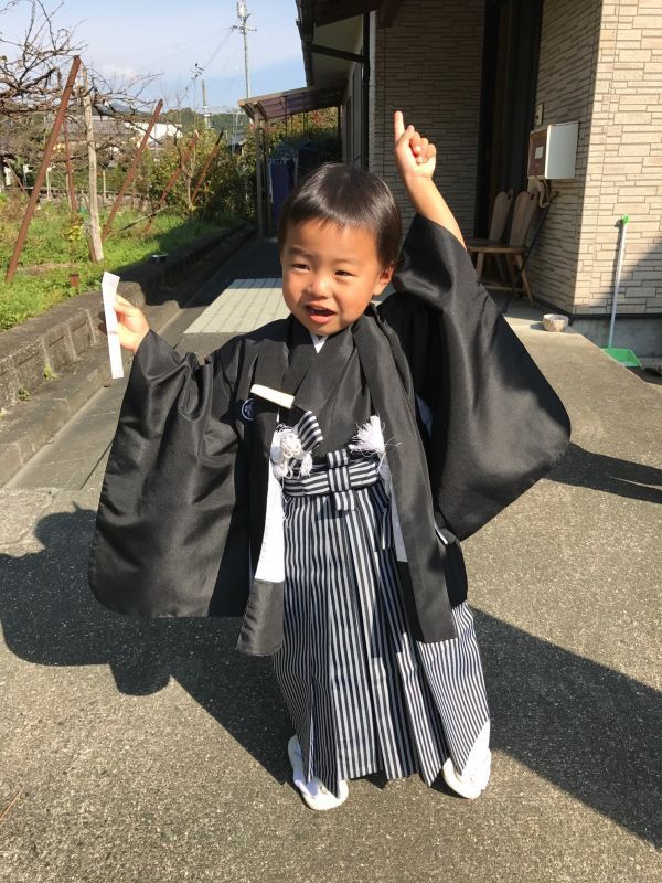 3歳男児黒紋付羽織袴 - 貸衣装「京の夢小路」