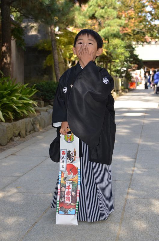 5歳男児黒紋付羽織袴 - 貸衣装「京の夢小路」